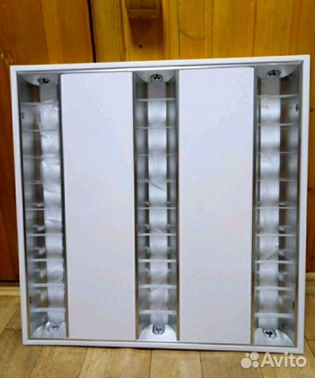 Светильник для потолков Amstrong