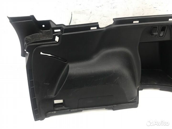 Обшивка багажника правая Subaru Forester SH5 EJ204