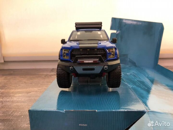 Maisto Design 1:24 - Ford F-150 Raptor 2017 Синий