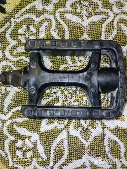 Педаль левая