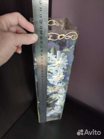 Ваза для цветов, цветное стекло