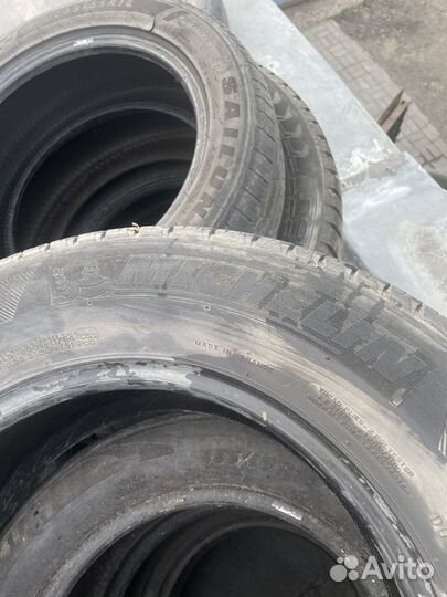 Michelin Latitude Tour HP 215/70 R16