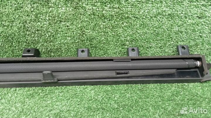 Шторка двери Kia Sorento Левая Задняя