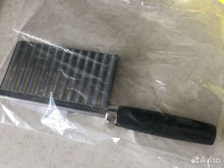 Нож для фигурной нарезки продуктов