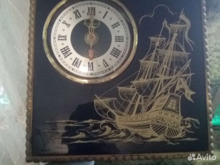 Часы настенные янтарь кварц фрегат полтава