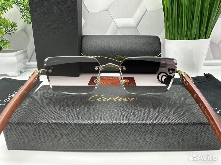 Солнцезащитные очки cartier