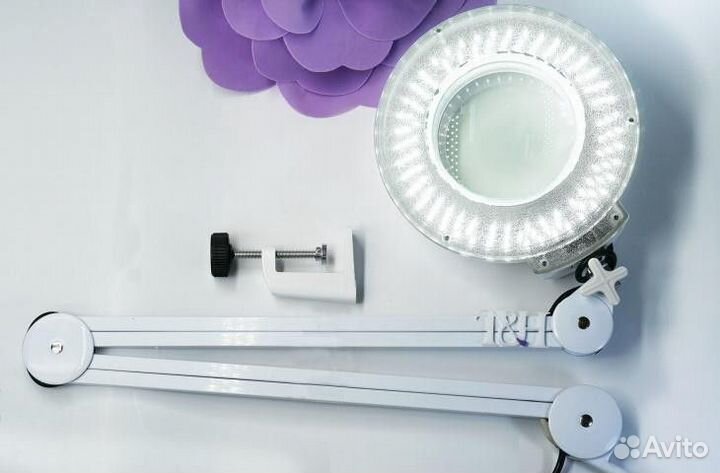 Лампа-лупа настольная 5Д на кронштейне