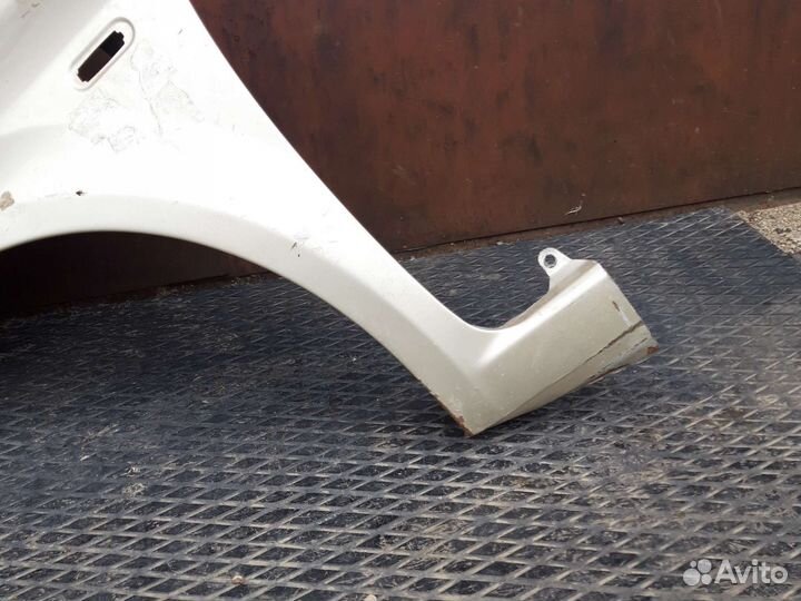 Крыло переднее левое Фиат Линеа