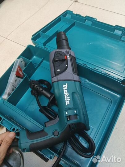 Перфоратор makita HR 2470