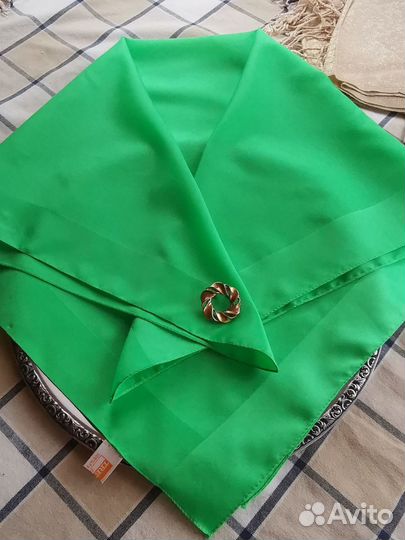 Trevira однатонный винтажный платок италия