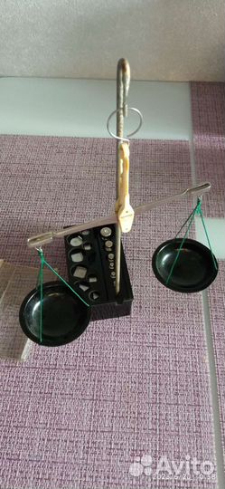 Весы лабораторные