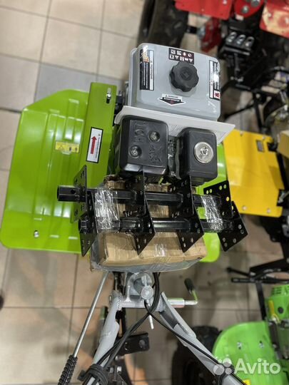 Мотоблок HOnda С поворотным плугом