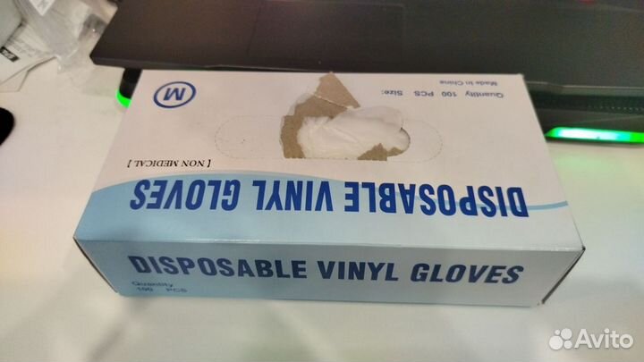 Одноразовые перчатки M 100 шт