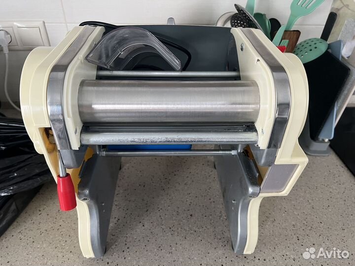 Тестораскатка - лапшерезка электрическая Foodatlas