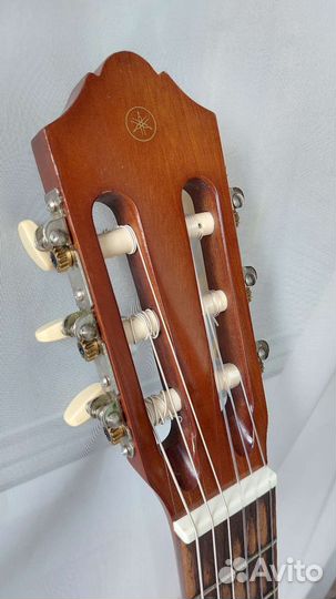 Классическая гитара Yamaha c40