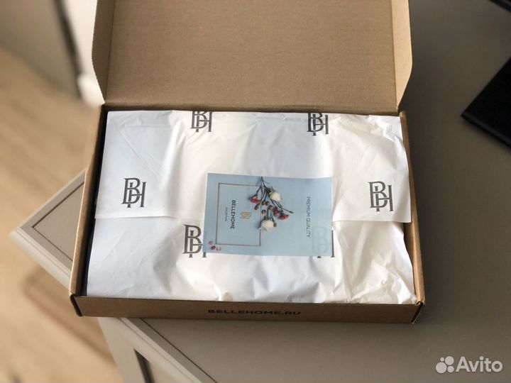 Новый набор льняных салфеток с вышивкой bellehome