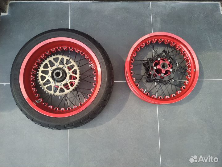 Комплект колёс Kineo для BMW S1000XR 1 поколения