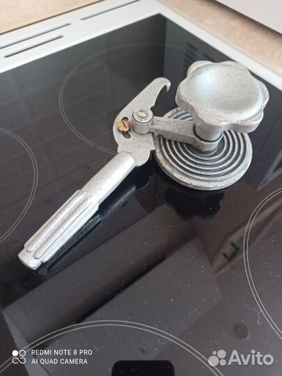 Закаточная машинка для банок