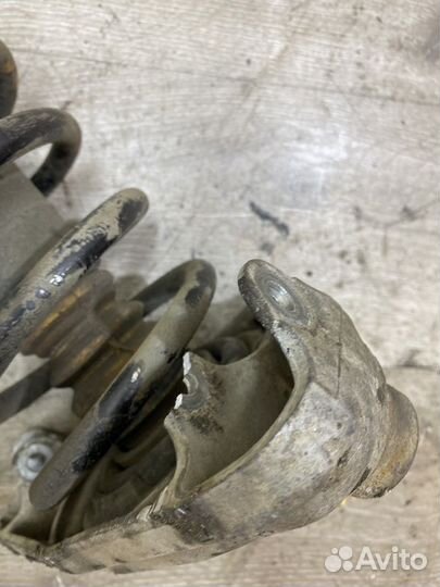 Амортизатор передний правый Audi A6