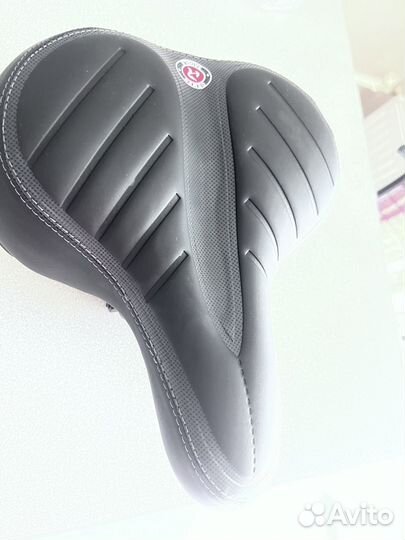 Седло для велосипеда Мягкое фирменное