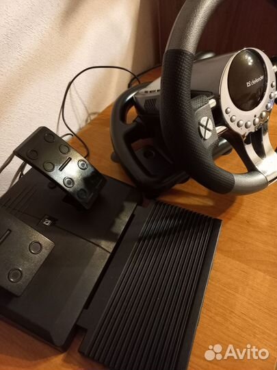 Игровой руль defender forsage gtr