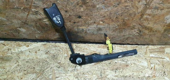 Ответная часть ремня безопасности Opel Astra J GT