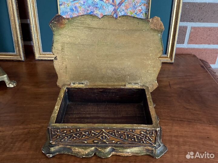 Шкатулка антикварная большая. Италия