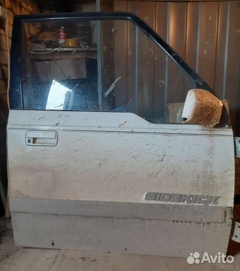 Двери Сузуки Сайдкик