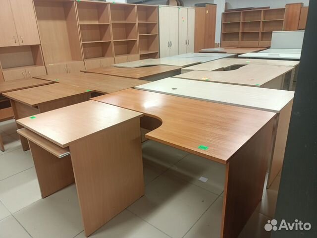 Столы б.у., много