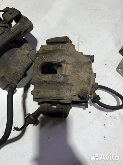 Bmw 5 e34 суппорт Передний правый