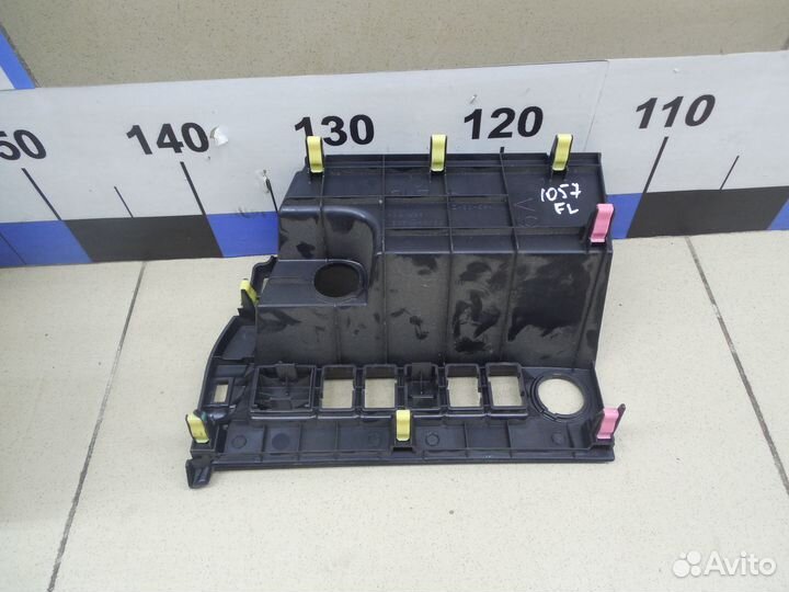 Накладка (кузов внутри) RAV 4 2013