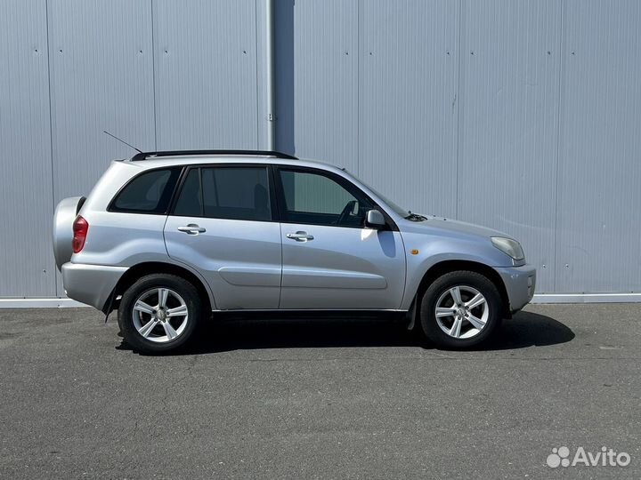 Toyota RAV4 1.8 МТ, 2002, 302 000 км