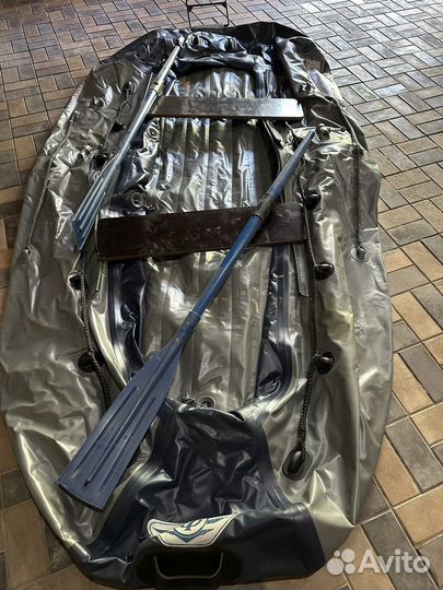 Надувная лодка с моторрм