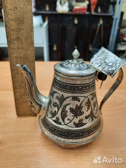 Серебряный чайник с чернью и биркой, новый