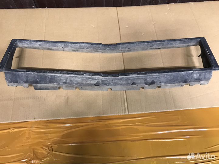 Дефлектор жалюзи радиатора Mercedes W118 C118