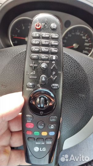 Голосовой смарт пульт LG magic remote