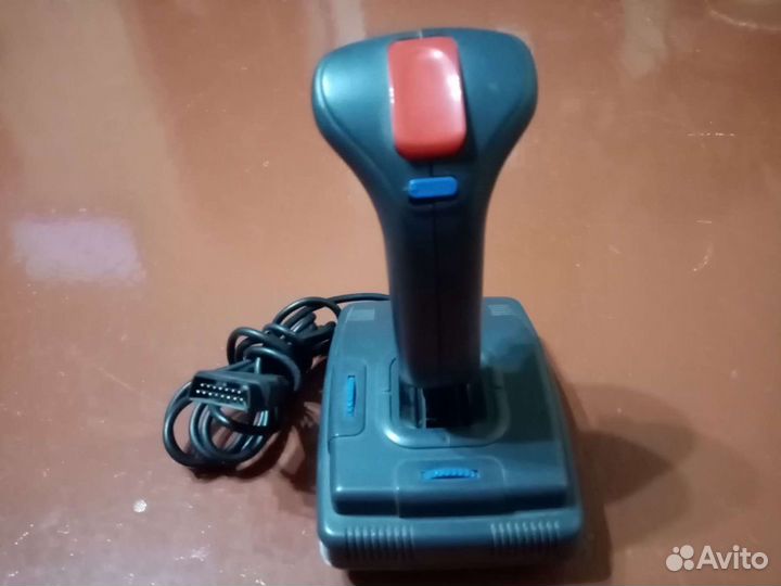 Игровой джойстик для компьютера