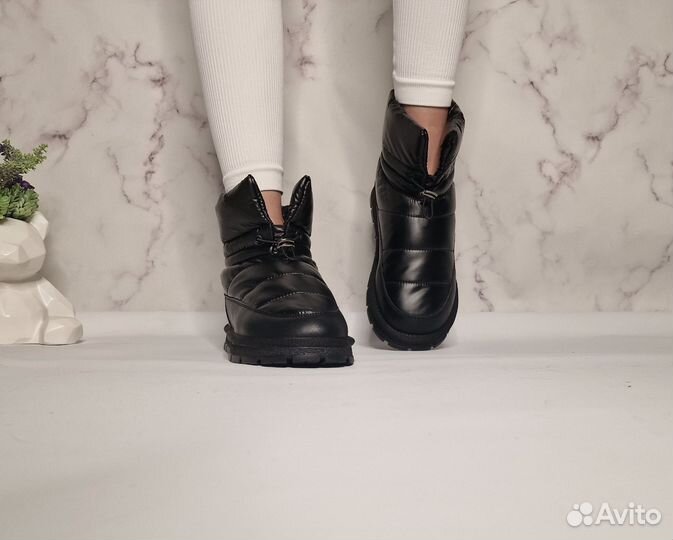 Дутики зимние черные и беж