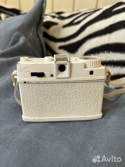 Плёночный фотоаппарат Diana mini 35mm