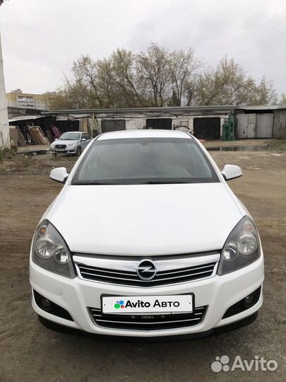Opel Astra 1.6 МТ, 2012, 196 094 км
