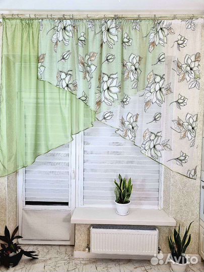 Шторы для кухни новые
