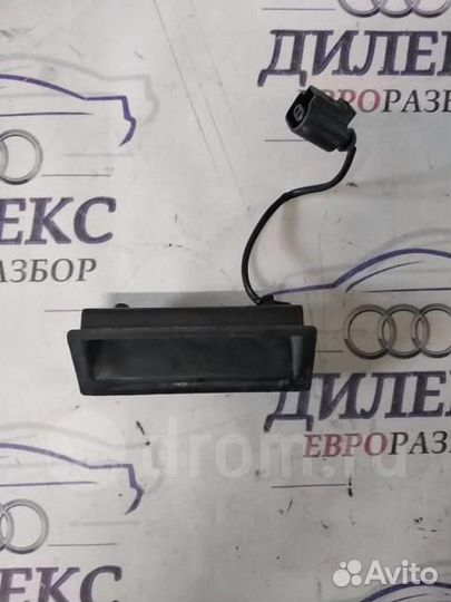Кнопка открывания багажника VW Touareg 2002-2010
