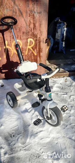Велосипед трёхколёсный