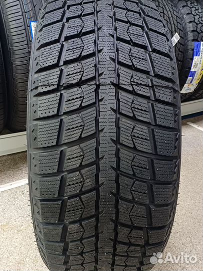 LingLong Green-Max Winter Ice I-15 205/60 R16 96T