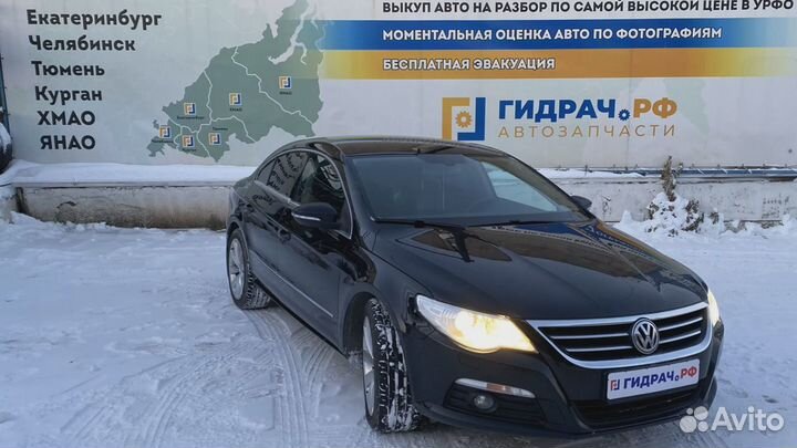 Датчик ABS передний правый Volkswagen Passat CC WH