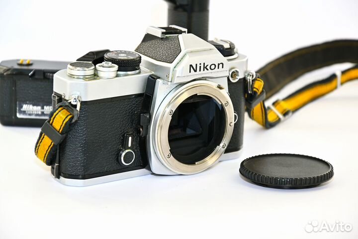 Nikon FM Японский фотоаппарат + Nikon MD12