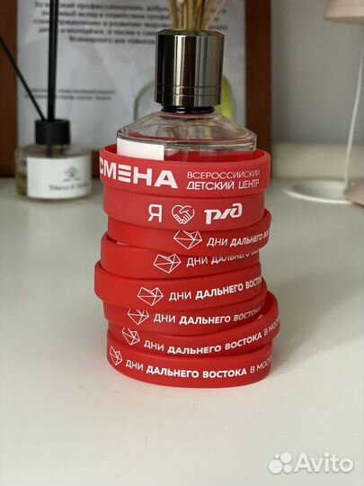 Резиновые брендированные браслеты