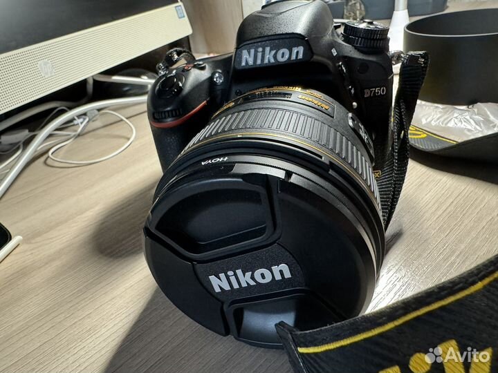 Nikon д 750