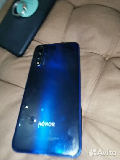 HONOR 20, 6/128 ГБ