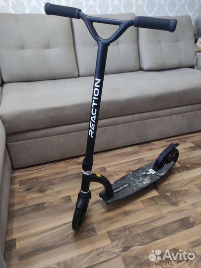 Самокат Reaction 200